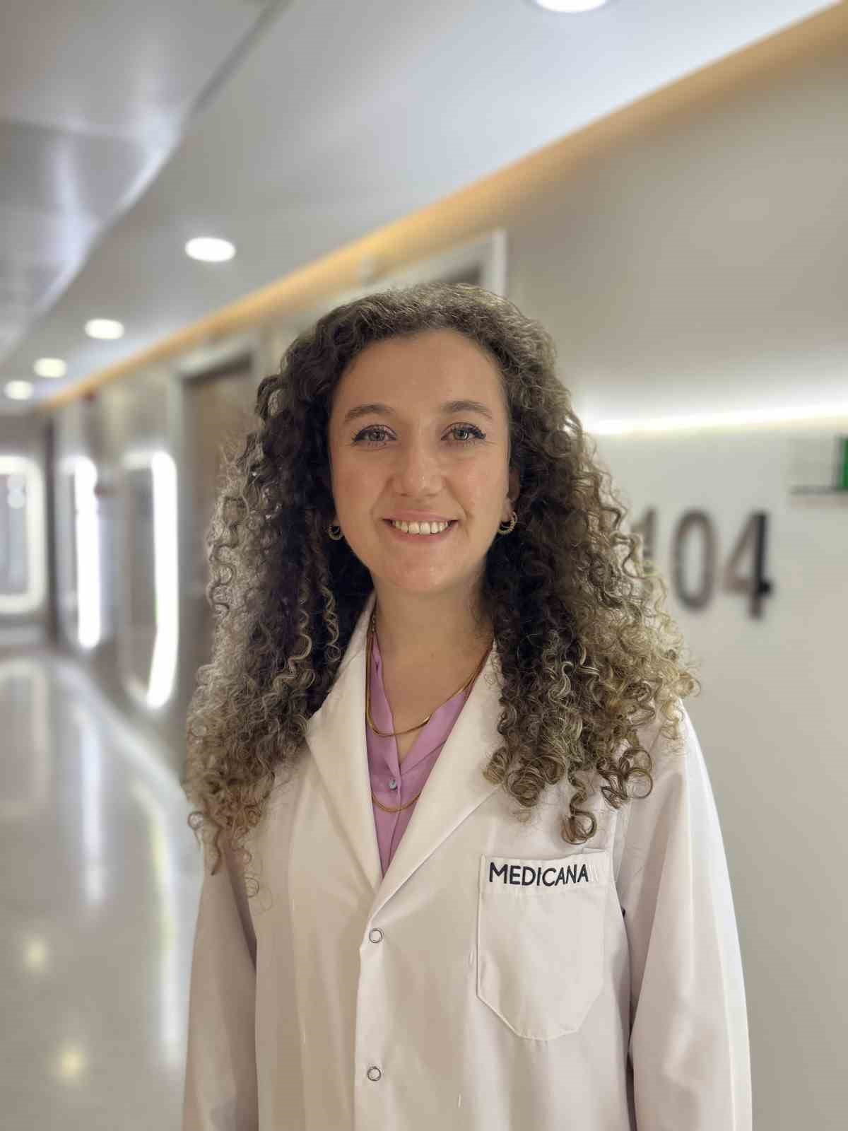 KADIN HASTALIKLARI VE DOĞUM BÖLÜMÜ’NDEN OP. DR. NUR DERYA MALKAN, GEBELİĞİ NORMAL SEYREDEN ANNE...