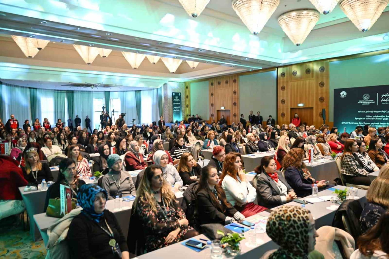 KADINLARIN GİRİŞİMCİLİK PROJELERİNİ DESTEKLEMEK, ÜRETİM GÜÇLERİNİ ARTIRMAK VE YENİ İŞ FİKİRLERİNİN...