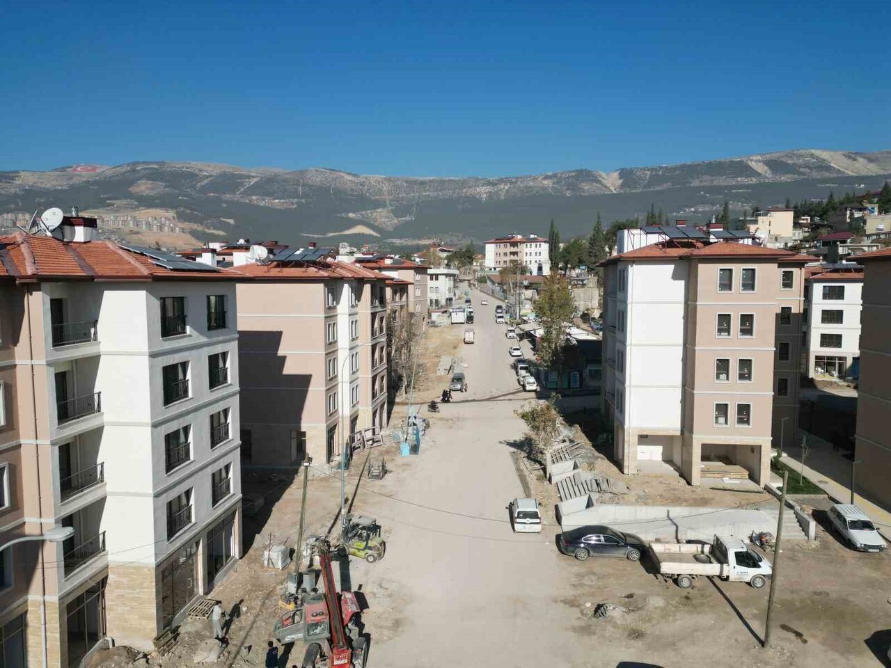 KAHRAMANMARAŞ'IN ESKİ YERLEŞİM YERLERİNDE BAŞLATILAN YERİNDE DÖNÜŞÜM ÇALIŞMALARI ÇERÇEVESİNDE...