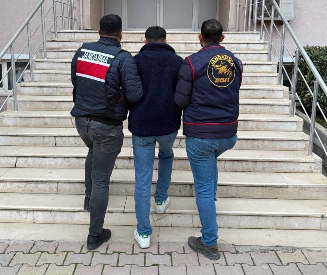 KAHRAMANMARAŞ'TA JANDARMA EKİPLERİ TARAFINDAN YAPILAN ÇALIŞMALARDA ARANAN 232 KİŞİ YAKALANDI...