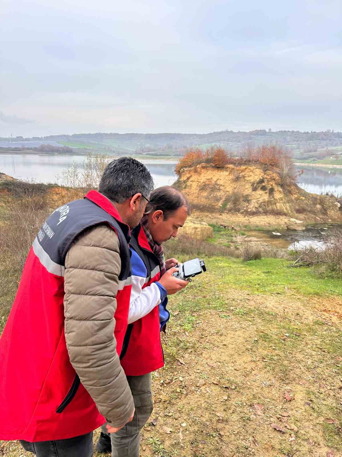KANDIRA İLÇE TARIM VE ORMAN MÜDÜRLÜĞÜ EKİPLERİ, SU ÜRÜNLERİ POPÜLASYONUNU KORUYAMA YÖNELİK...