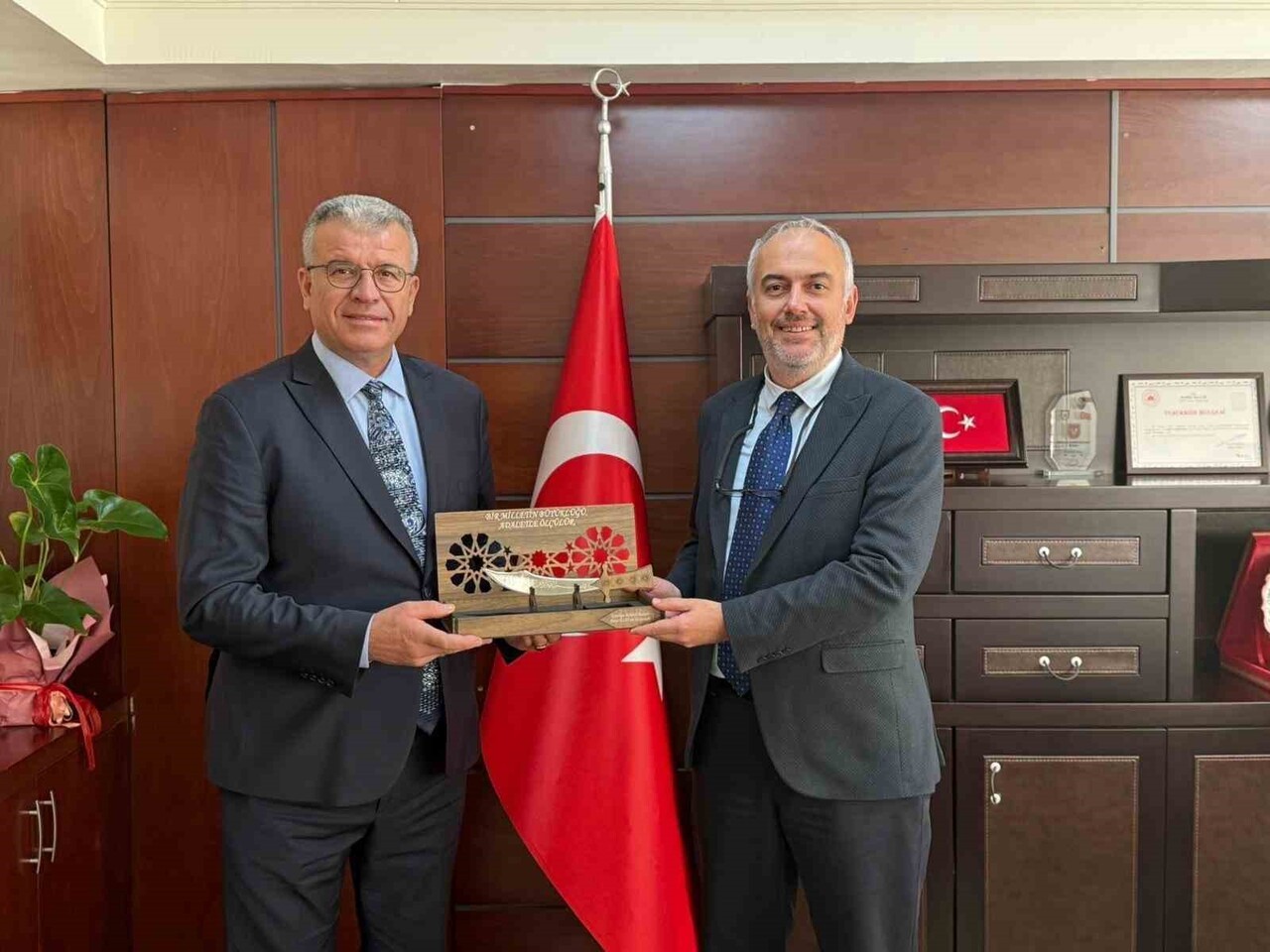 KARABİGA BELEDİYE BAŞKANI AHMET ELBİ, KARABİGA’YA KAZANDIRILMASI PLANLANAN GÜNEŞ ENERJİ SANTRALİ...