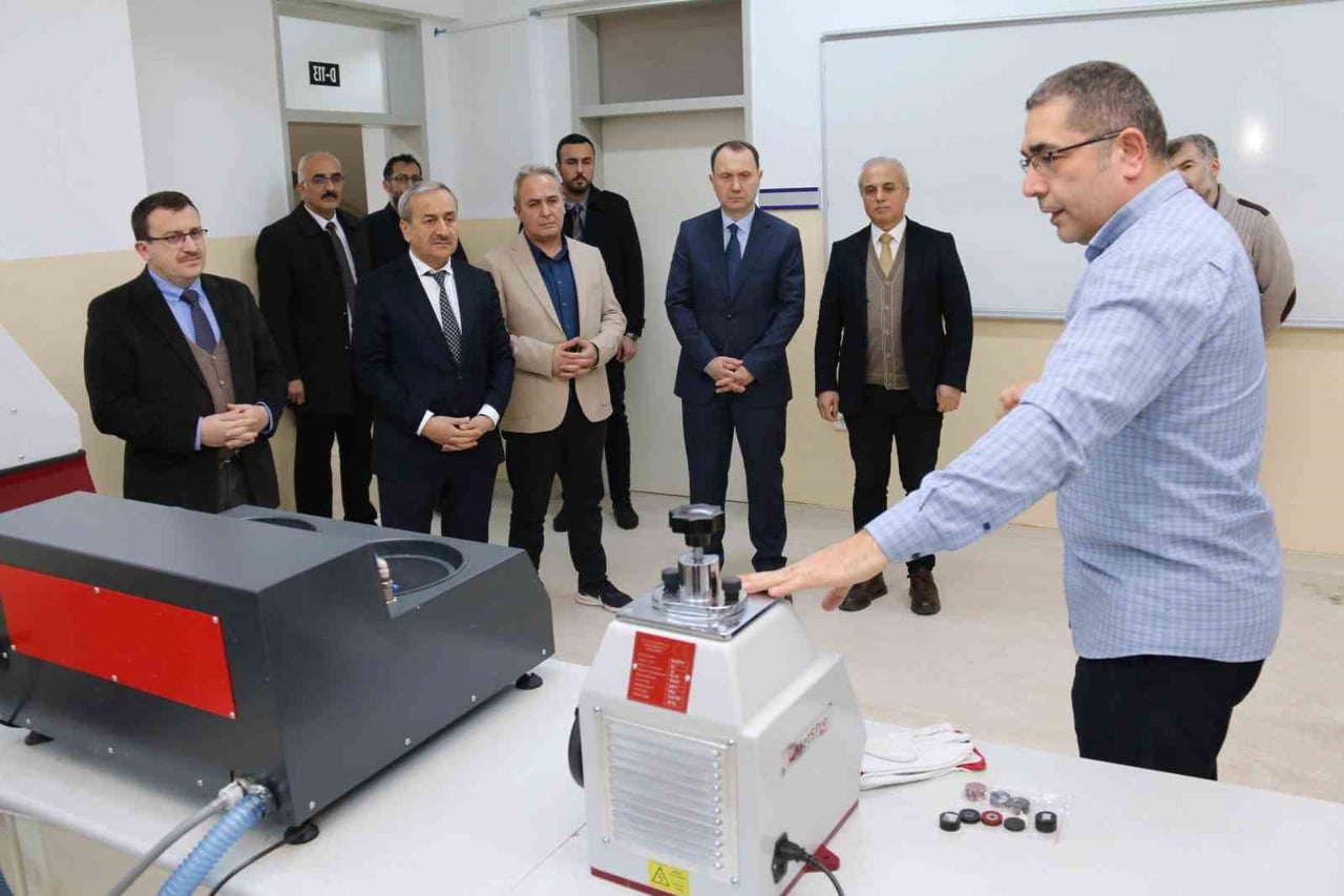 KARABÜK TİCARET VE SANAYİ ODASI (KTSO), İL MİLLİ EĞİTİM VE OSB'DEN OLUŞAN HEYETİ, TOBB TEKNİK...