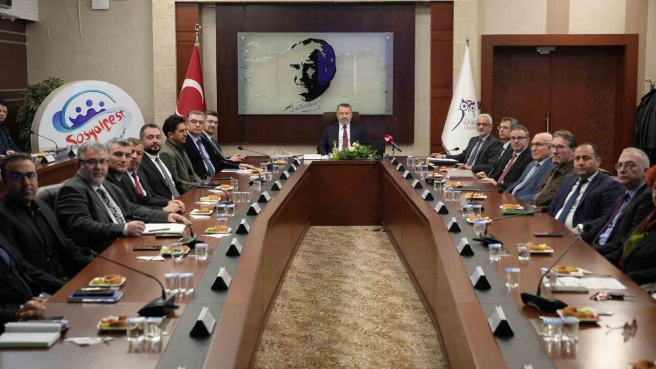 KARABÜK ÜNİVERSİTESİ’NİN (KBÜ) ARALIK AYI SENATO TOPLANTISINDA, ÜNİVERSİTENİN DÜNYA BİLİM...