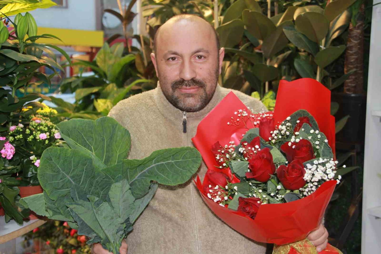 KARADENİZ BÖLGESİ’NİN EN SEVİLEN VE YÖRESEL LEZZETLERİNDEN OLAN KARALAHANA, ÖZELLİKLE KIŞ...