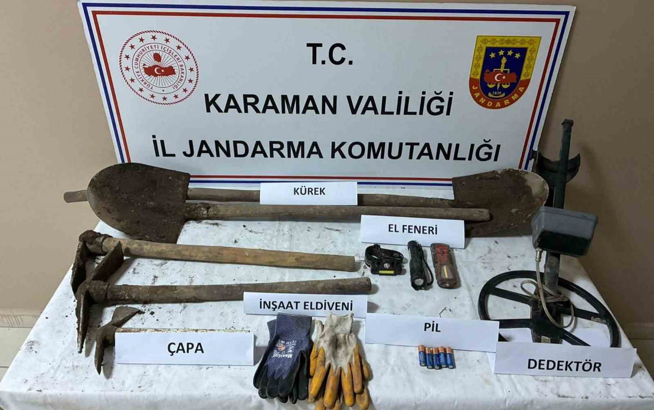 KARAMAN'DA JANDARMANIN YAPTIĞI UYGULAMALARDA ARANAN 11 KİŞİ TUTUKLANDI.
