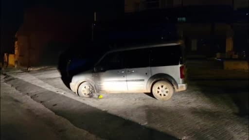 Karaman'da park halindeki hafif ticari araç kundaklanmak istendi