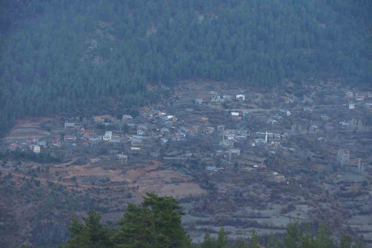 KARAMAN’IN SARIVELİLER İLÇESİNE BAĞLI DARAN KÖYÜ KUTUPLARI ARATMIYOR. KÖYE ÖĞLEYİN SAAT 12.30’DA...