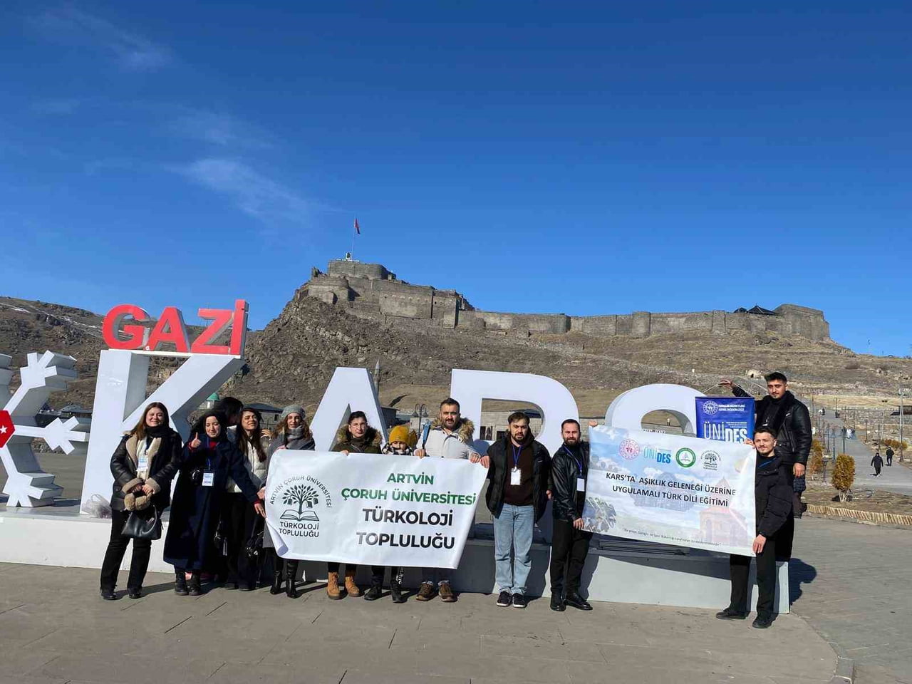 KARS’TA AŞIKLIK GELENEĞİ MASAYA YATIRILDI(KARS-İHA)