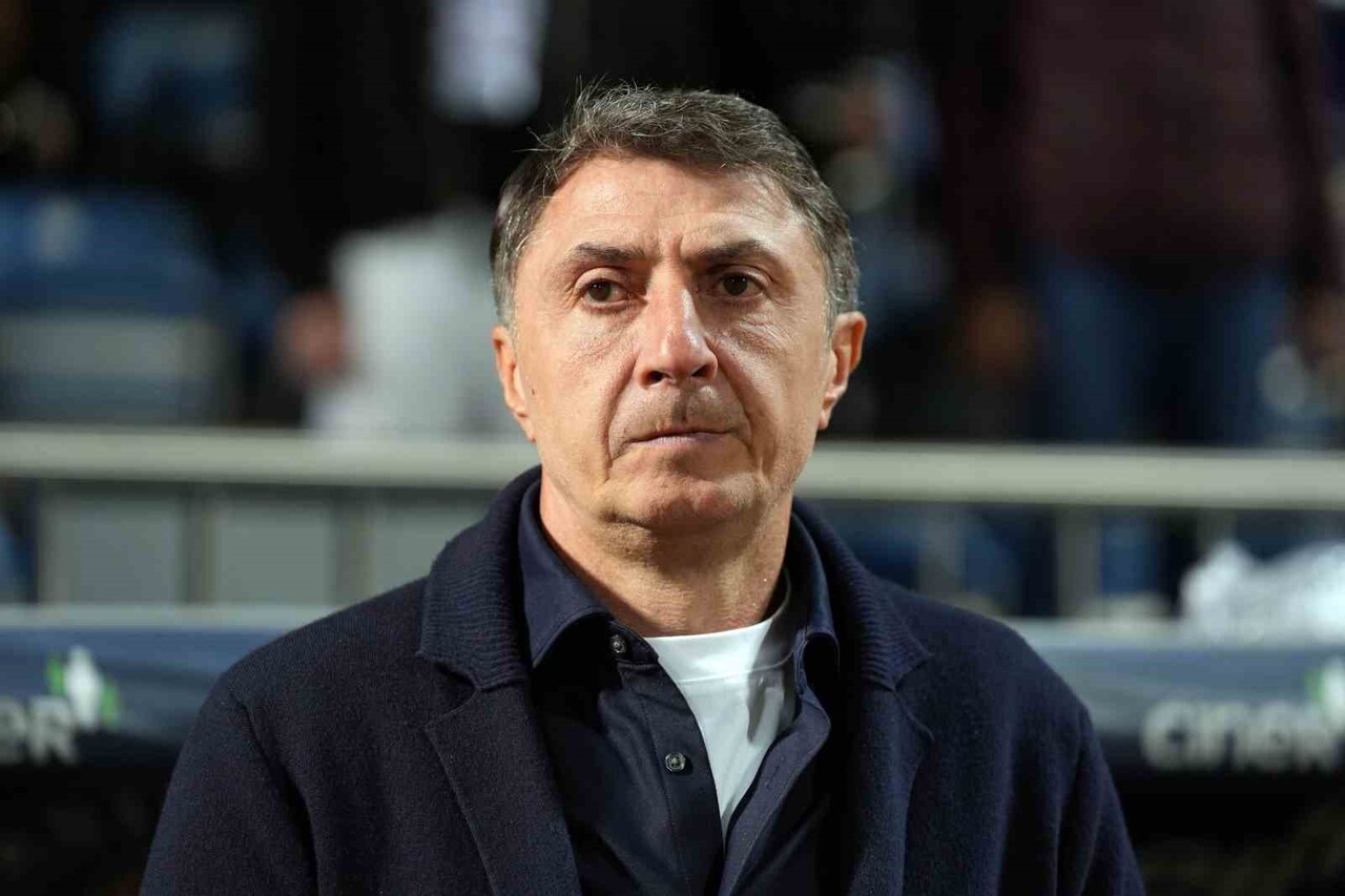 KASIMPAŞA, GÜRCÜ TEKNİK DİREKTÖRÜ ŞOTA ARVELADZE İLE YOLLARINI AYIRDI.