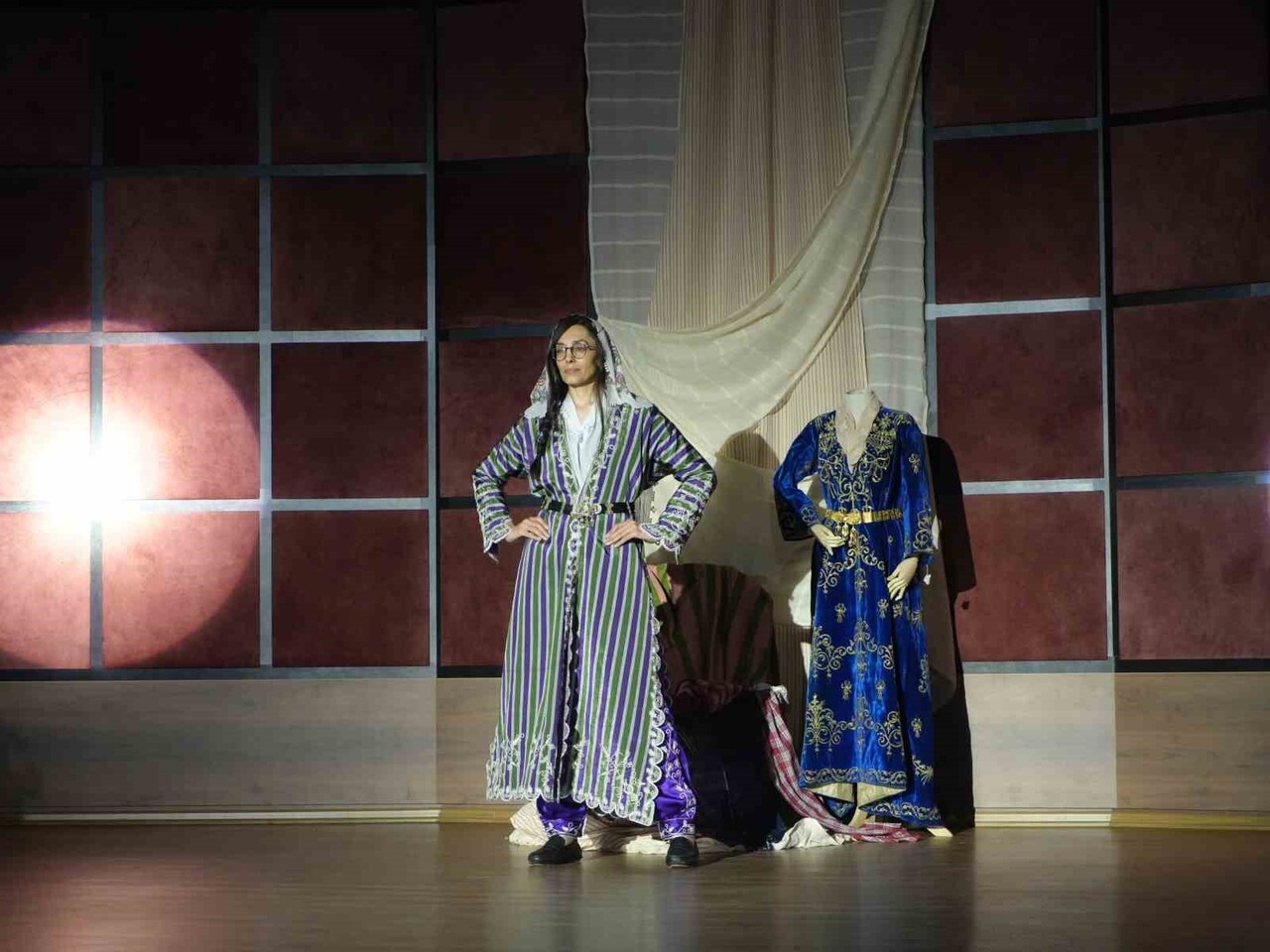 KASTAMONU’DA 10 ARALIK İLK TÜRK KADIN MİTİNGİ ETKİNLİKLERİNİN 106. YIL DÖNÜMÜ DOLAYISIYLA TAŞ...