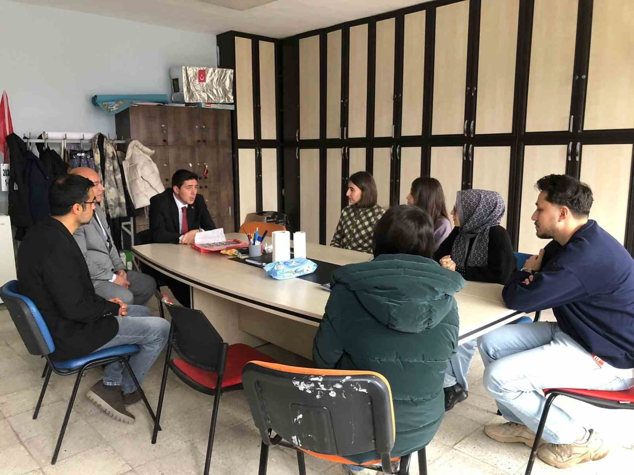 KAYMAKAM FATİH ERDOĞAN’DAN KÖY OKULLARINA ZİYARET