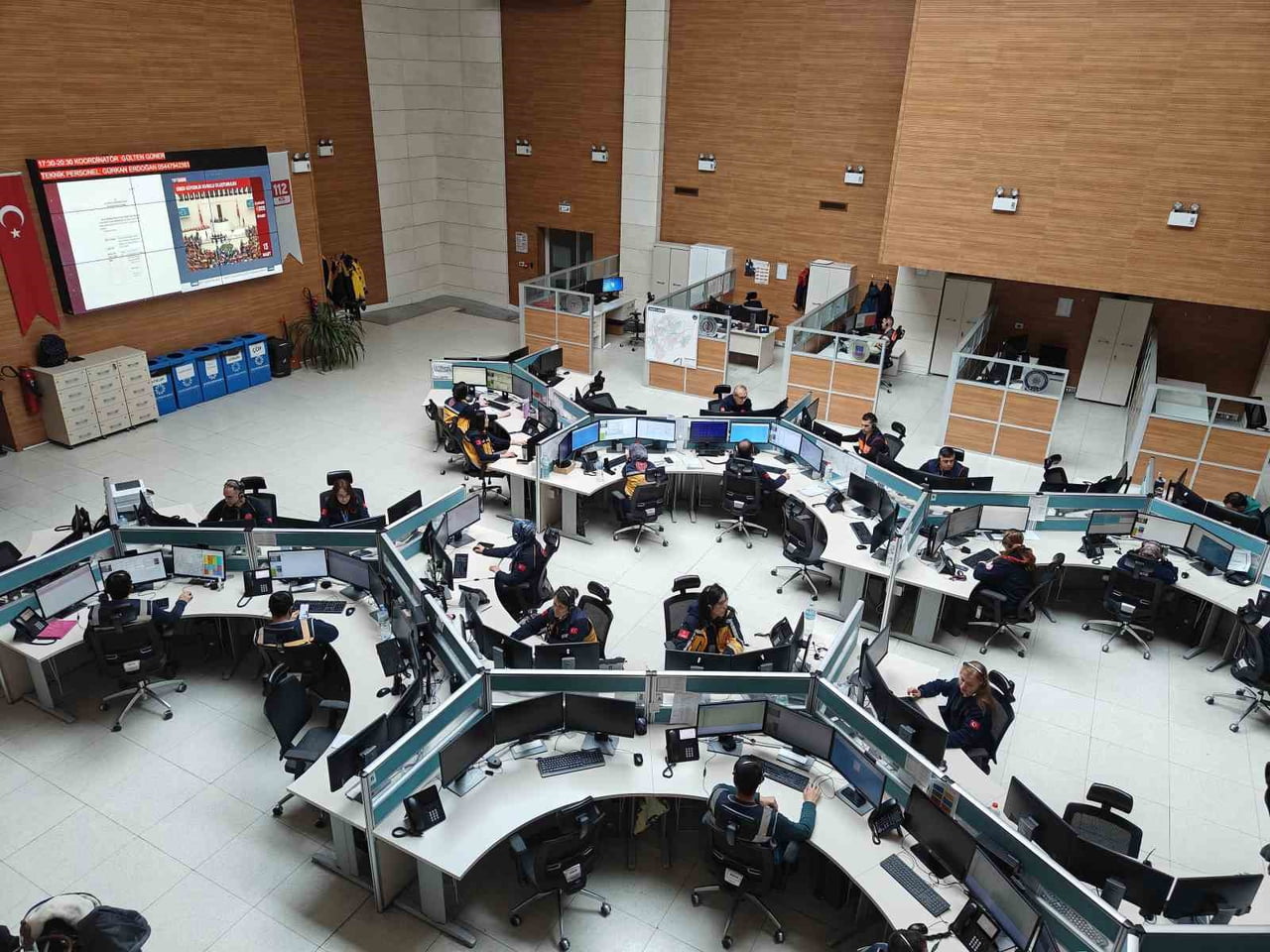 KAYSERİ 112 ACİL ÇAĞRI MERKEZİ, 2025 YILINDA 1 MİLYON 500 BİN ÇAĞRI CEVAPLADI.