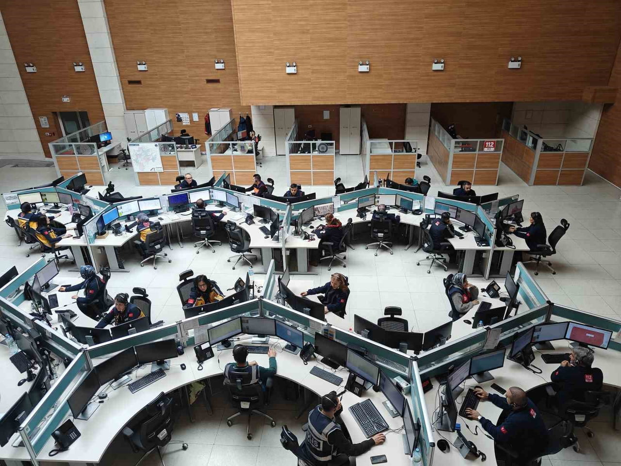 KAYSERİ 112 ACİL ÇAĞRI MERKEZİ, 2025 YILINDA 1 MİLYON 500 BİN ÇAĞRI CEVAPLADI.