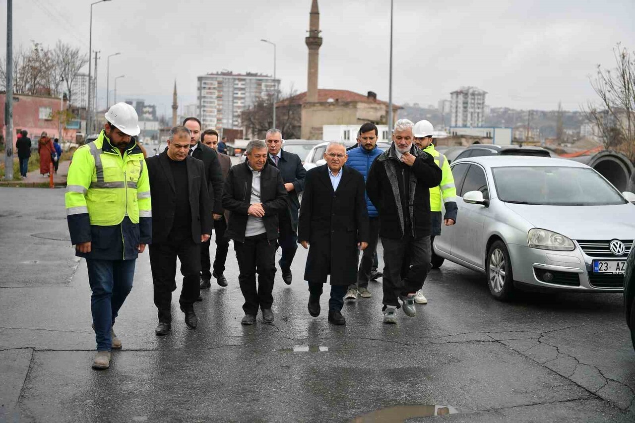 KAYSERİ BÜYÜKŞEHİR BELEDİYE BAŞKANI DR. MEMDUH BÜYÜKKILIÇ; KARTAL KAVŞAĞI ALTYAPI ÇALIŞMALARI...