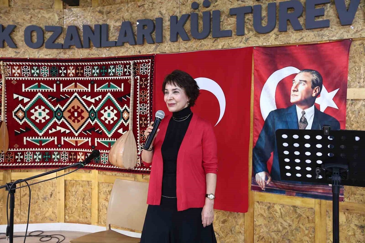 KAYSERİ BÜYÜKŞEHİR BELEDİYESİ; KENTTE GÖREV YAPAN KADIN MUHTARLARI TÜRK KADINININ SEÇME VE SEÇİLME...