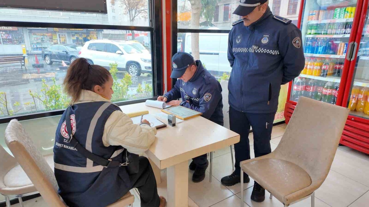 KAYSERİ BÜYÜKŞEHİR BELEDİYESİ ZABITA EKİPLERİ, KENTİN HUZUR, DÜZEN, SAĞLIK VE GÜVENLİĞİ İÇİN...