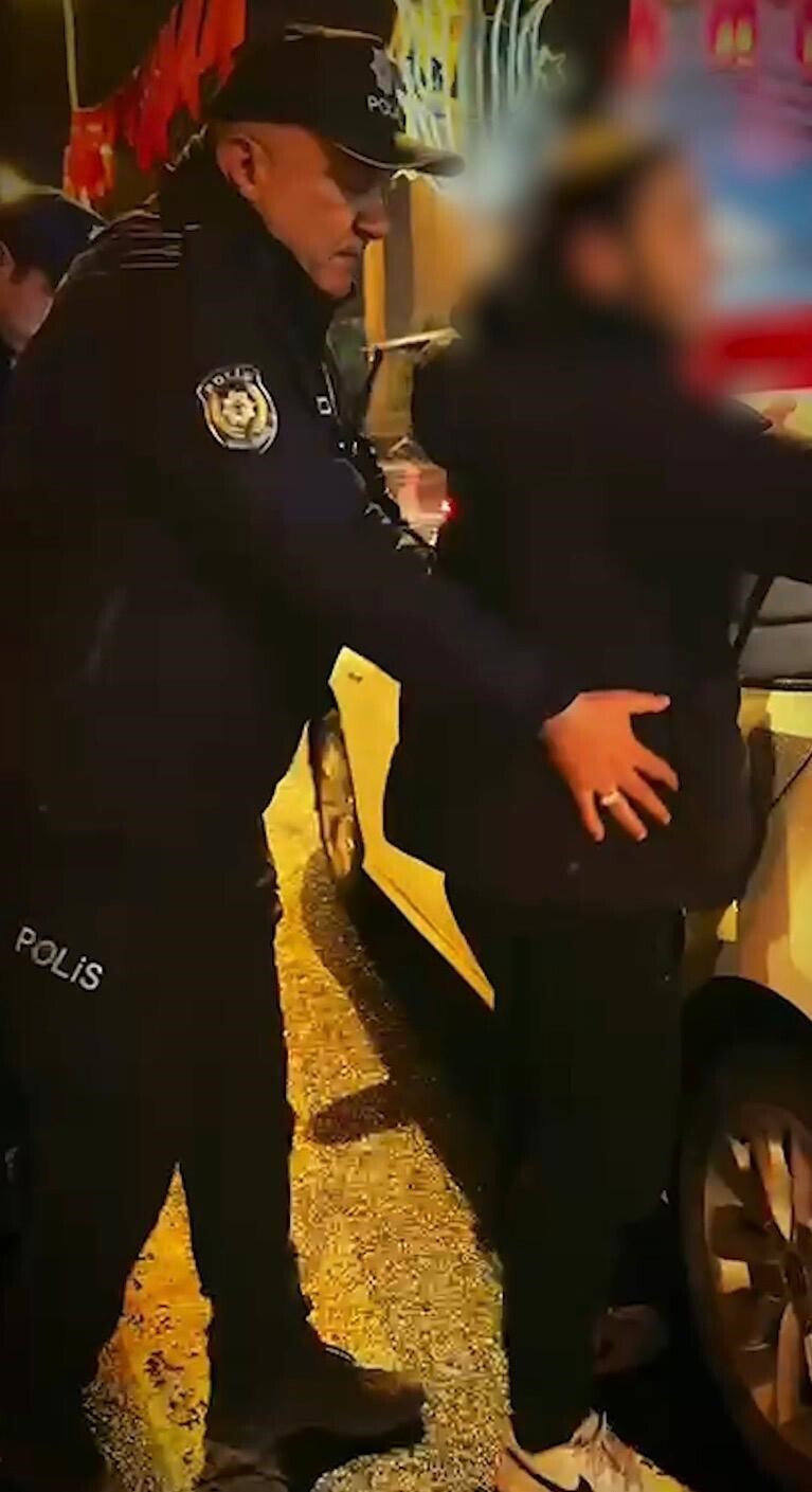 KAYSERİ’DE POLİS EKİPLERİ TARAFINDAN YAPILAN ‘HUZUR’ UYGULAMASINDA 5 BİN 486 ŞAHIS SORGULANIRKEN...