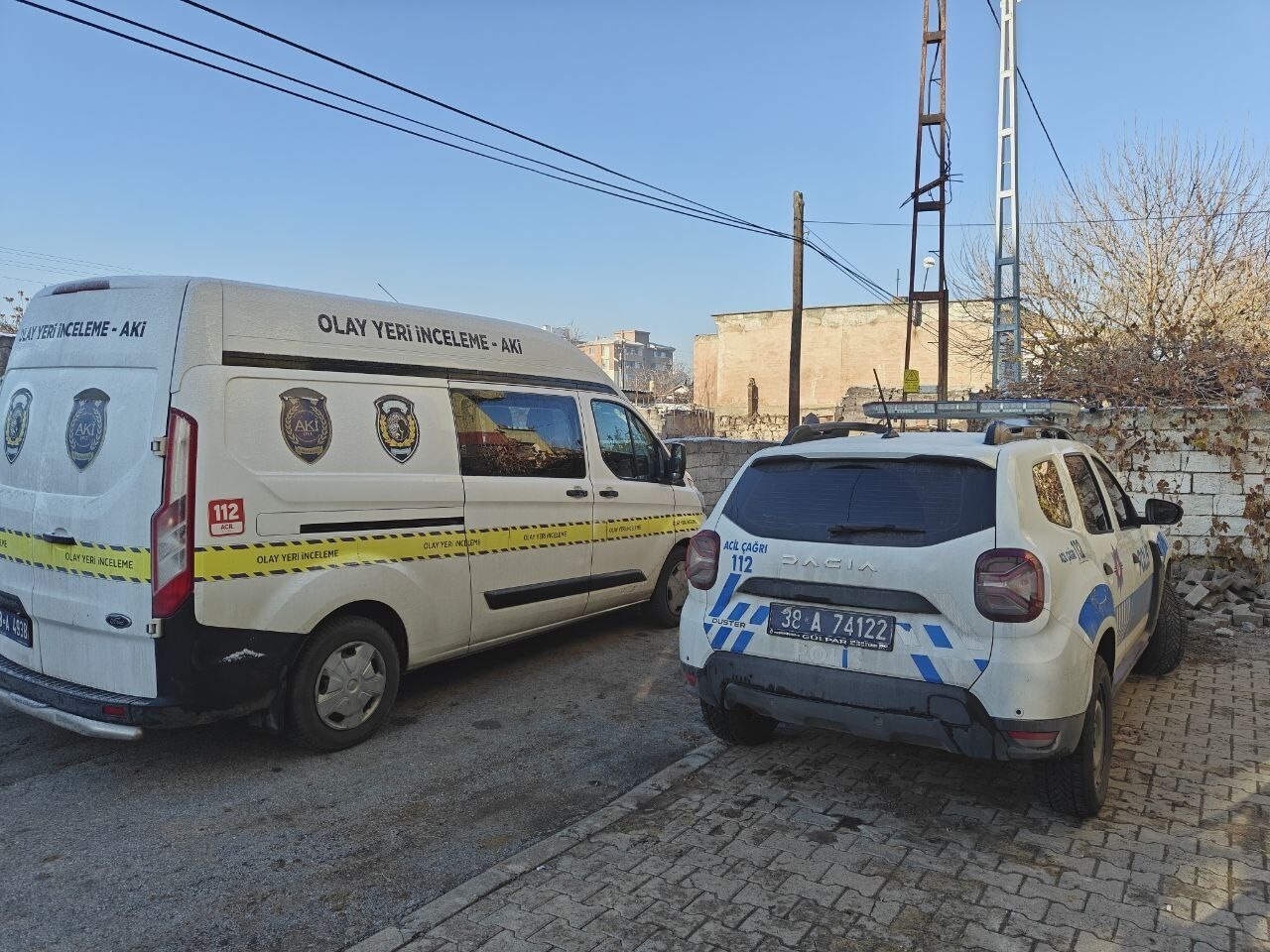 KAYSERİ’NİN KOCASİNAN İLÇESİNDE 2 GÜNDÜR HABER ALINAMAYAN KADIN, EVİNDE ÖLÜ BULUNDU.