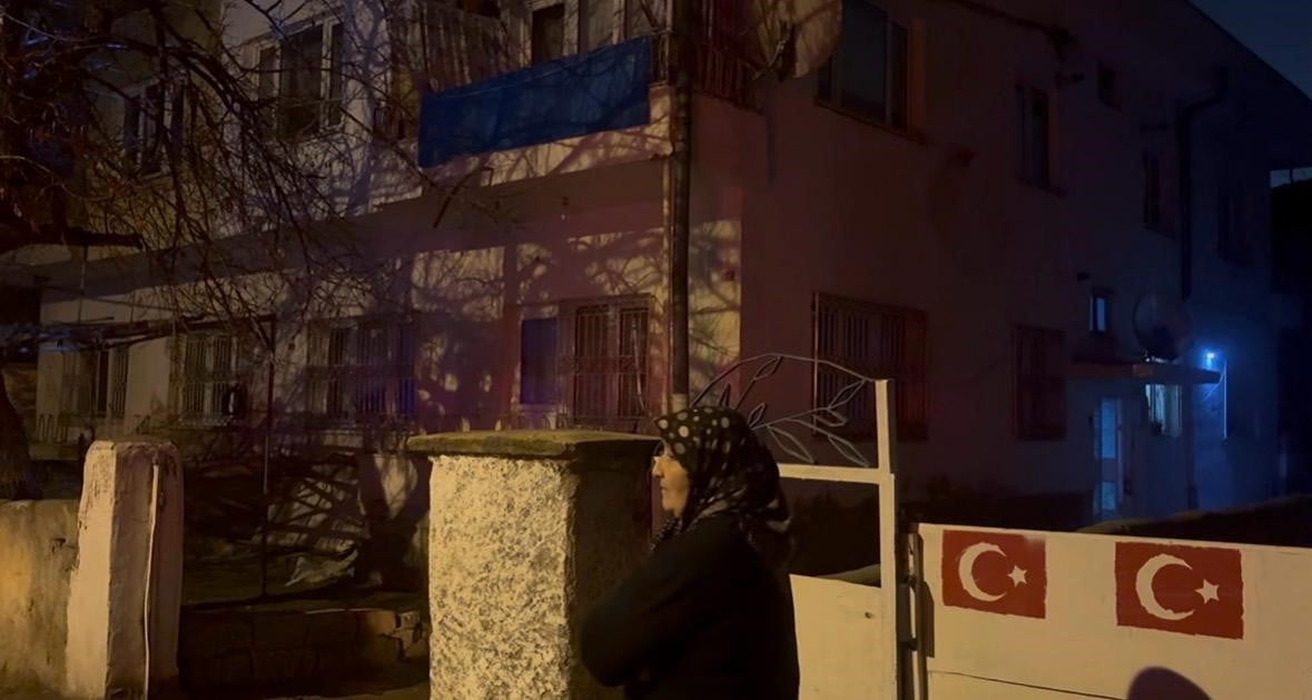 KAYSERİ’NİN KOCASİNAN İLÇESİNDE ŞEKER HASTASI OLAN KOMŞUSUNA ULAŞAMAYAN AİLE EKİPLERE HABER VERDİ....