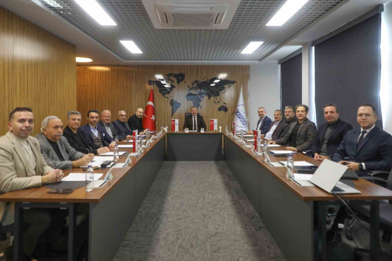 KAYSERİ’NİN ÜRETİM VE İSTİHDAMDA YÜKSELEN YILDIZI KAYSERİ SERBEST BÖLGE’DE  2025 YILININ SON...