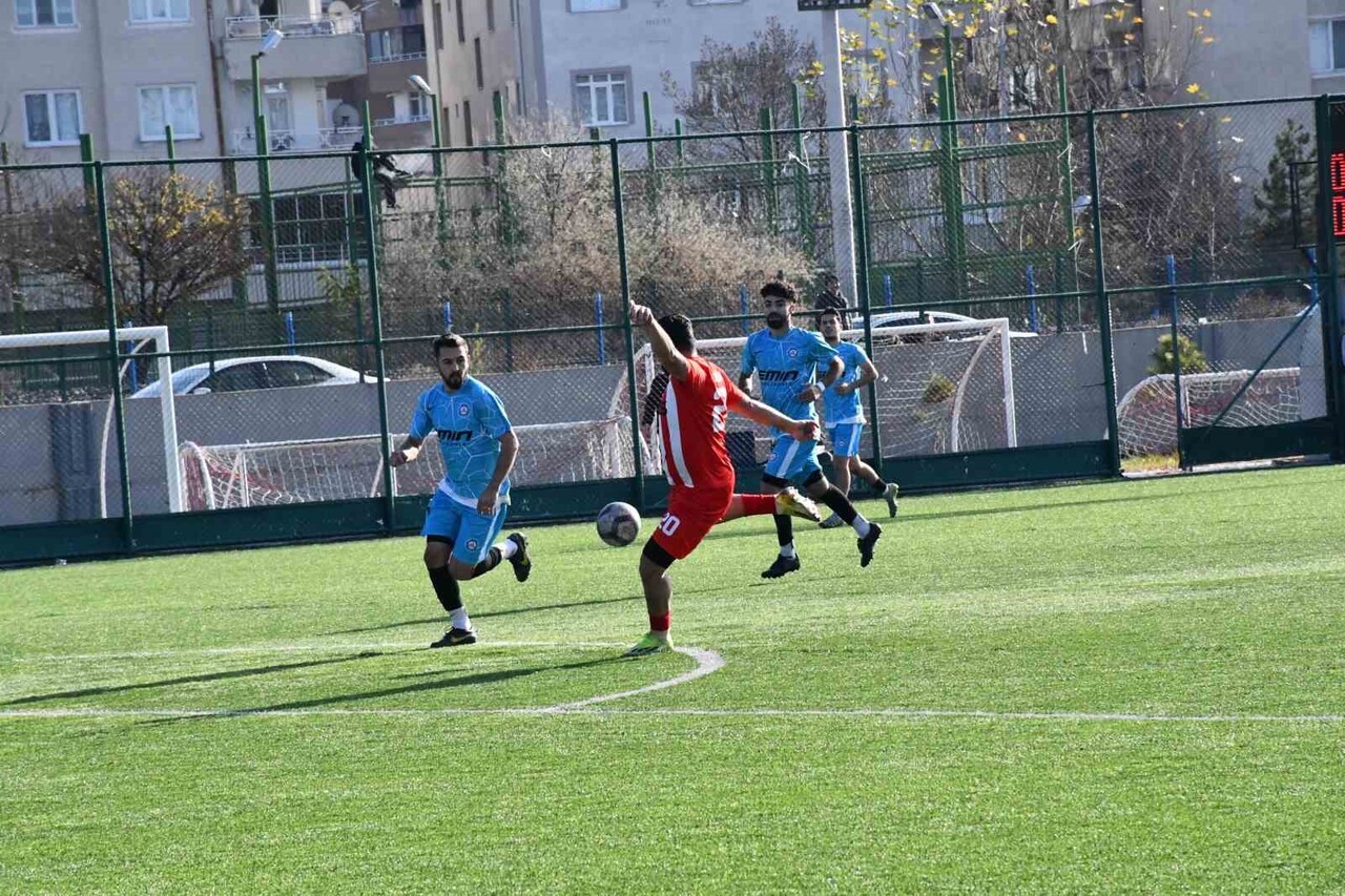 KAYSERİ ŞEKER MUSTAFA KILIÇ SÜPER AMATÖR KÜME EKİPLERİNDEN DÖĞERGÜCÜ FK, LİGİN 13. HAFTASINDA...