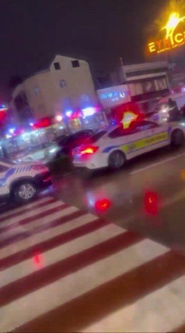 KAZA YERİNE GELEN POLİS, KENDİ OĞLUNUN YARALI OLDUĞUNU GÖRÜNCE ŞOK YAŞADI