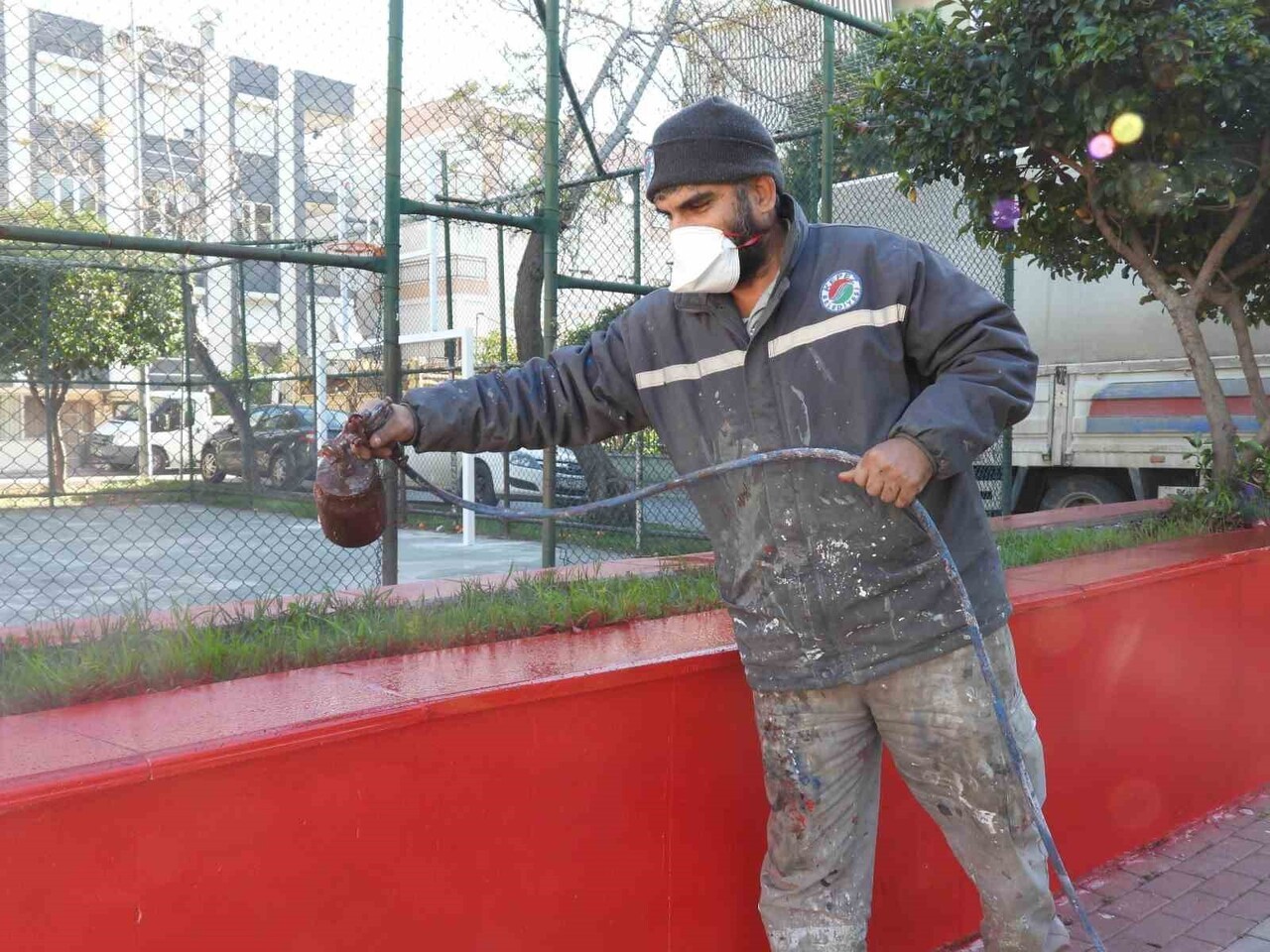 KEPEZ BELEDİYESİ, 3 ULUS MAHALLESİNDEKİ ŞEHİT ÖĞRETMEN SADETTİN KÜÇÜK PARKI'NDA KAPSAMLI BAKIM VE...