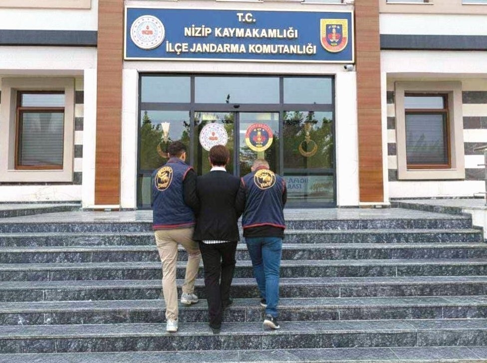 KESİNLEŞMİŞ 12 YIL CEZAYLA ARANAN UYUŞTURUCU TACİRİ YAKALANDI