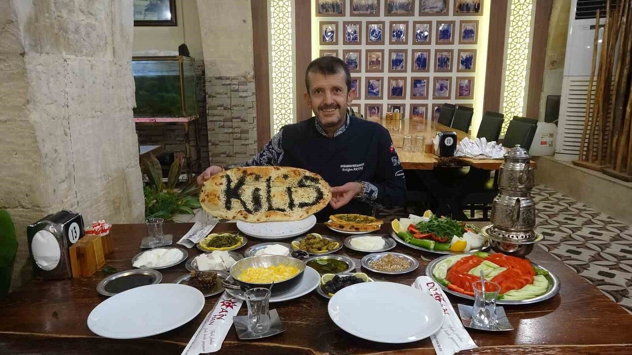 KİLİS’TE SABAH KAHVALTI ZAHTER VE ZEYTİNYAĞIYLA BAŞLIYOR