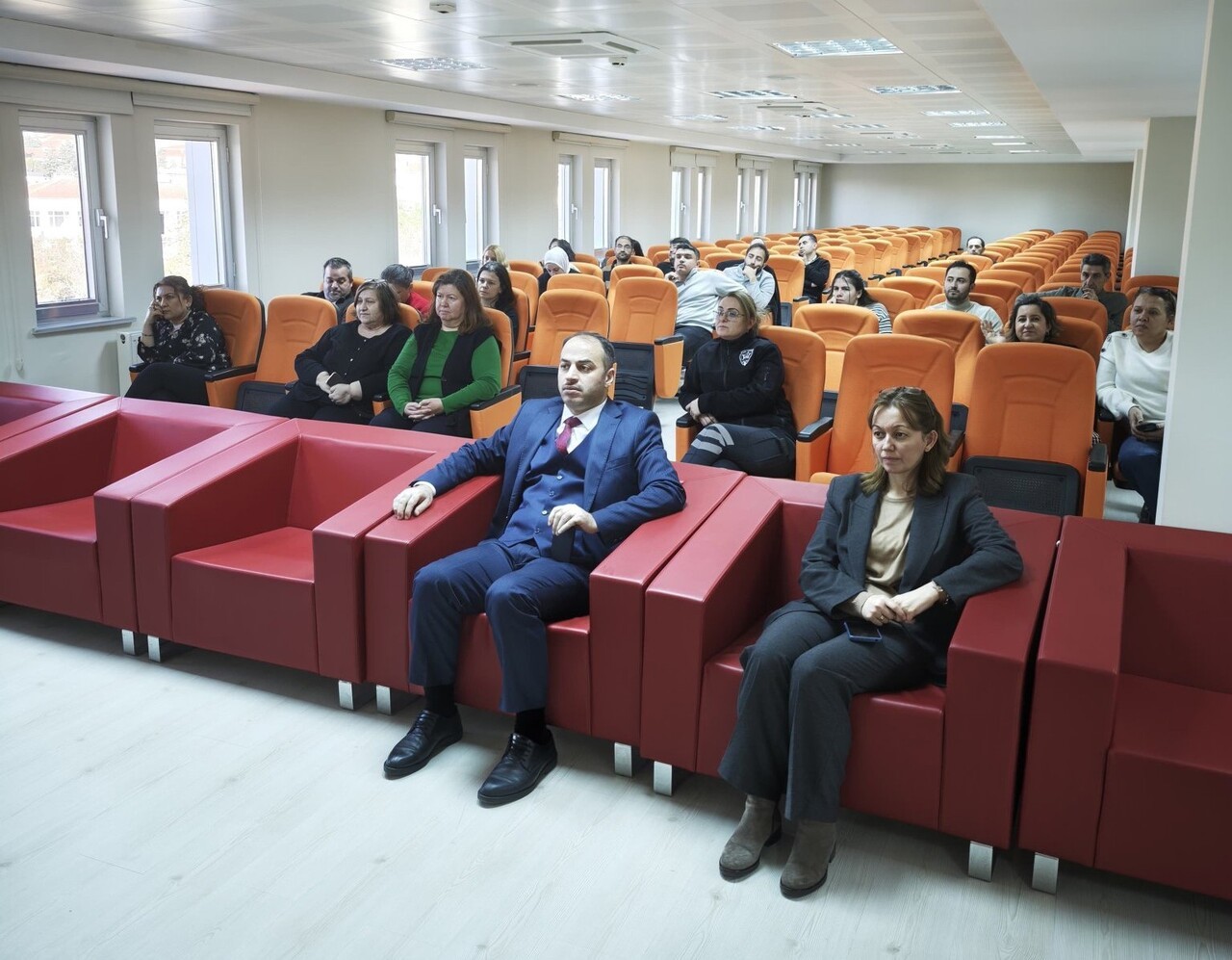 KIRKLARELİ'NDE SGK PERSONELİNE, ŞİDDETİN ÖNLENMESİNE YÖNELİK EĞİTİM SEMİNERİ VERİLDİ