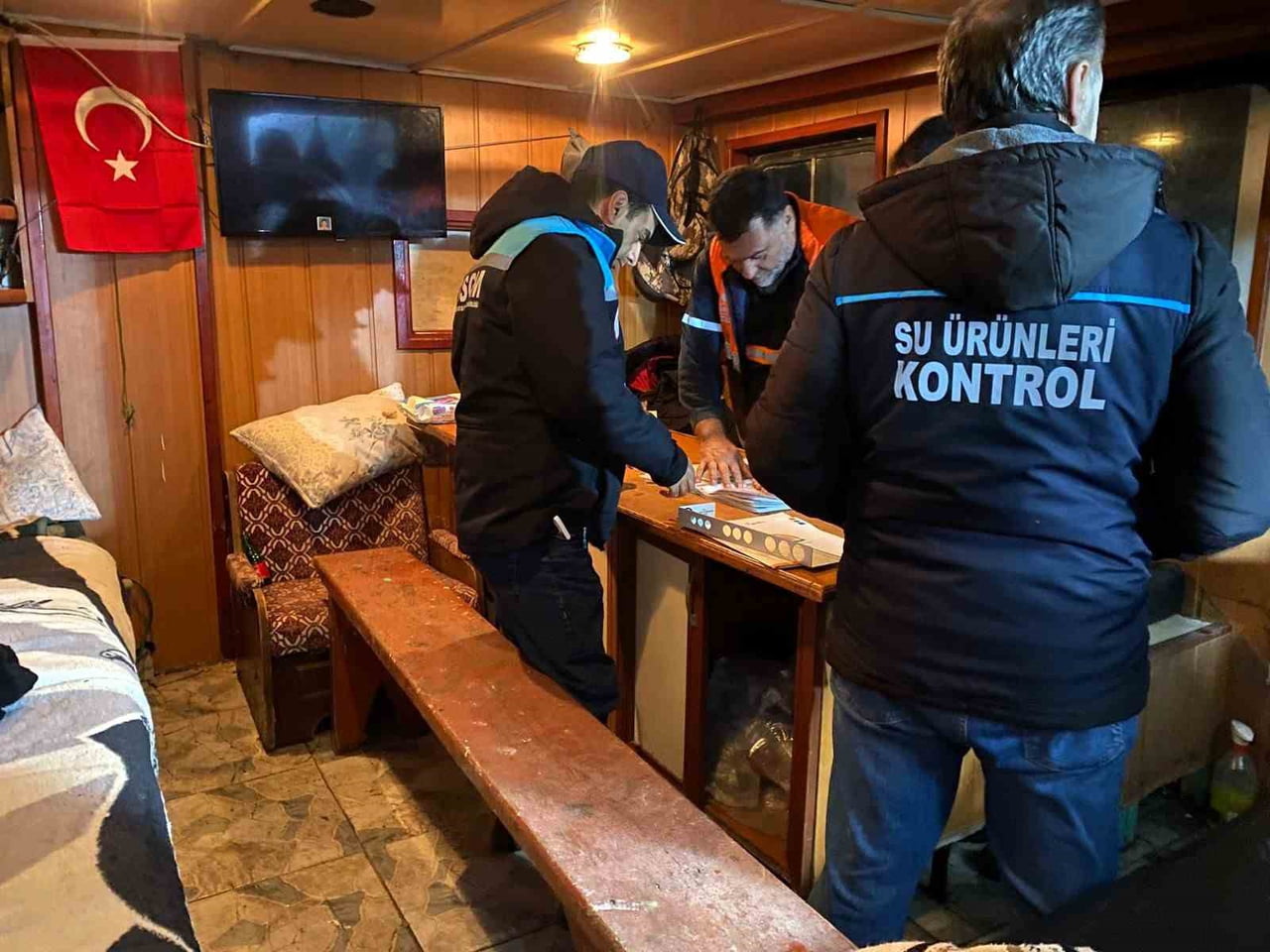 KIRKLARELİ'NİN VİZE İLÇESİ KIYIKÖY BELDESİNDE BALIKÇI BARINAĞINDA, İL TARIM VE ORMAN MÜDÜRLÜĞÜ...