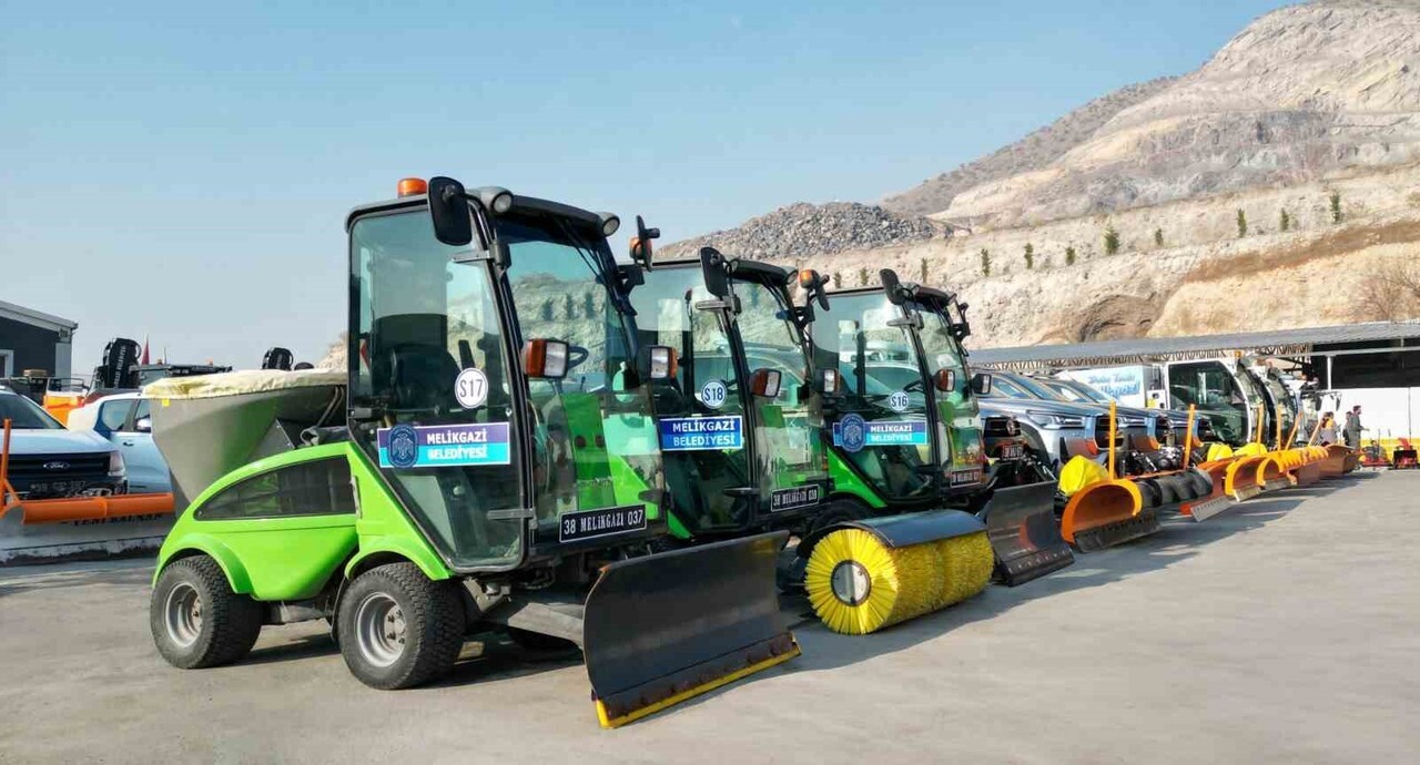 KIŞ AYLARINDA YAŞANABİLECEK YOĞUN KAR YAĞIŞI VE BUZLADAN ETKİLEMEMEK İÇİN HAZIRLIKLARINI...