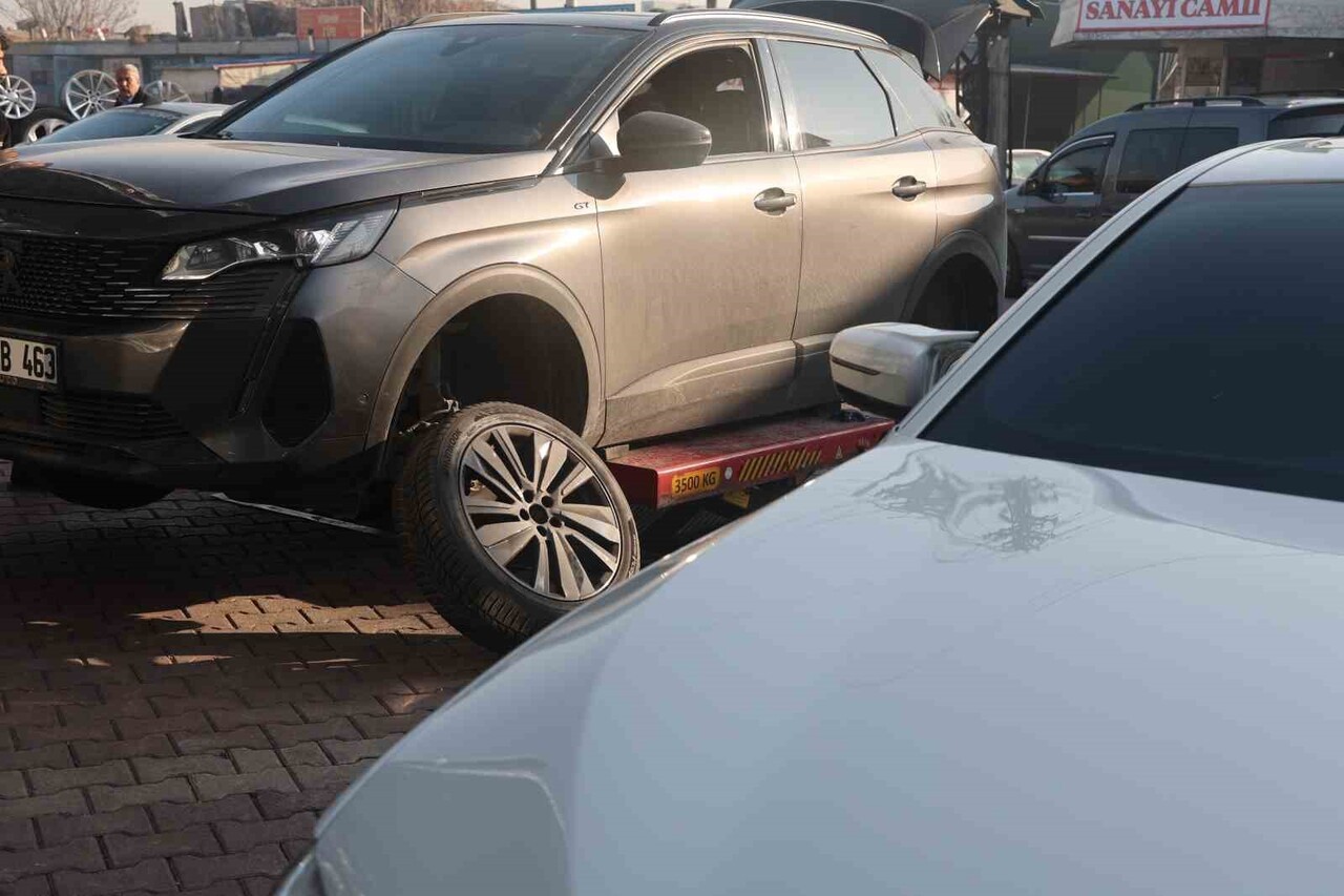 KIŞ LASTİĞİNDE KULLANIM ZORUNLULUĞU VE HAVA ŞARTLARININ MEVSİM NORMALLERİ DEĞERİNDE SEYRETMESİYLE...