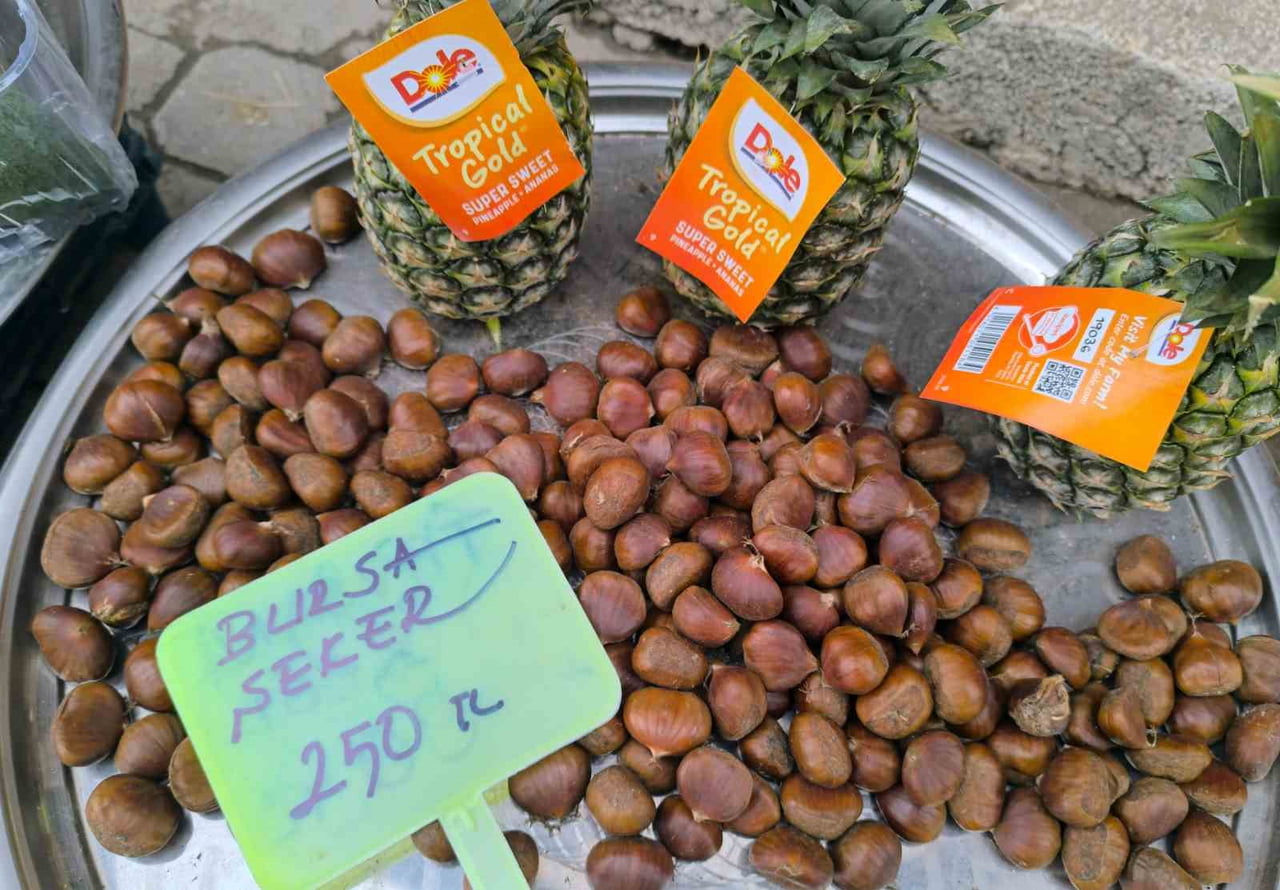 KIŞ SOFRALARININ VAZGEÇİLMEZİ KESTANE AFYONKARAHİSAR'DA BU YIL SATIŞ FİYATI İLE YÜZLERİ...