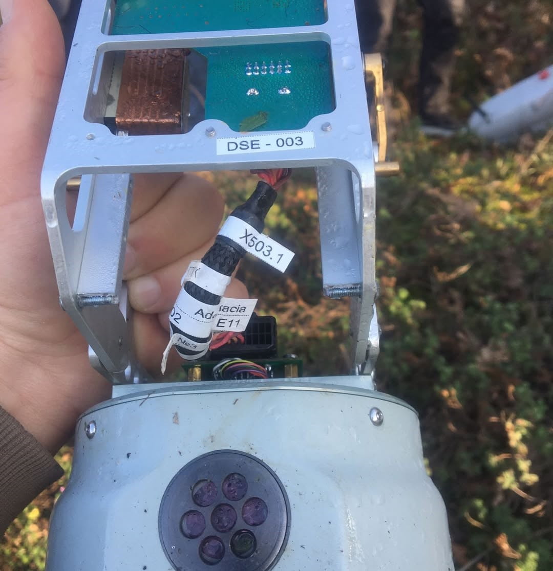 KOCAELİ'NİN İZMİT İLÇESİNDE TARLAYA DÜŞEN İNSANSIZ HAVA ARACI (İHA) EKİPLERİ HAREKETE...