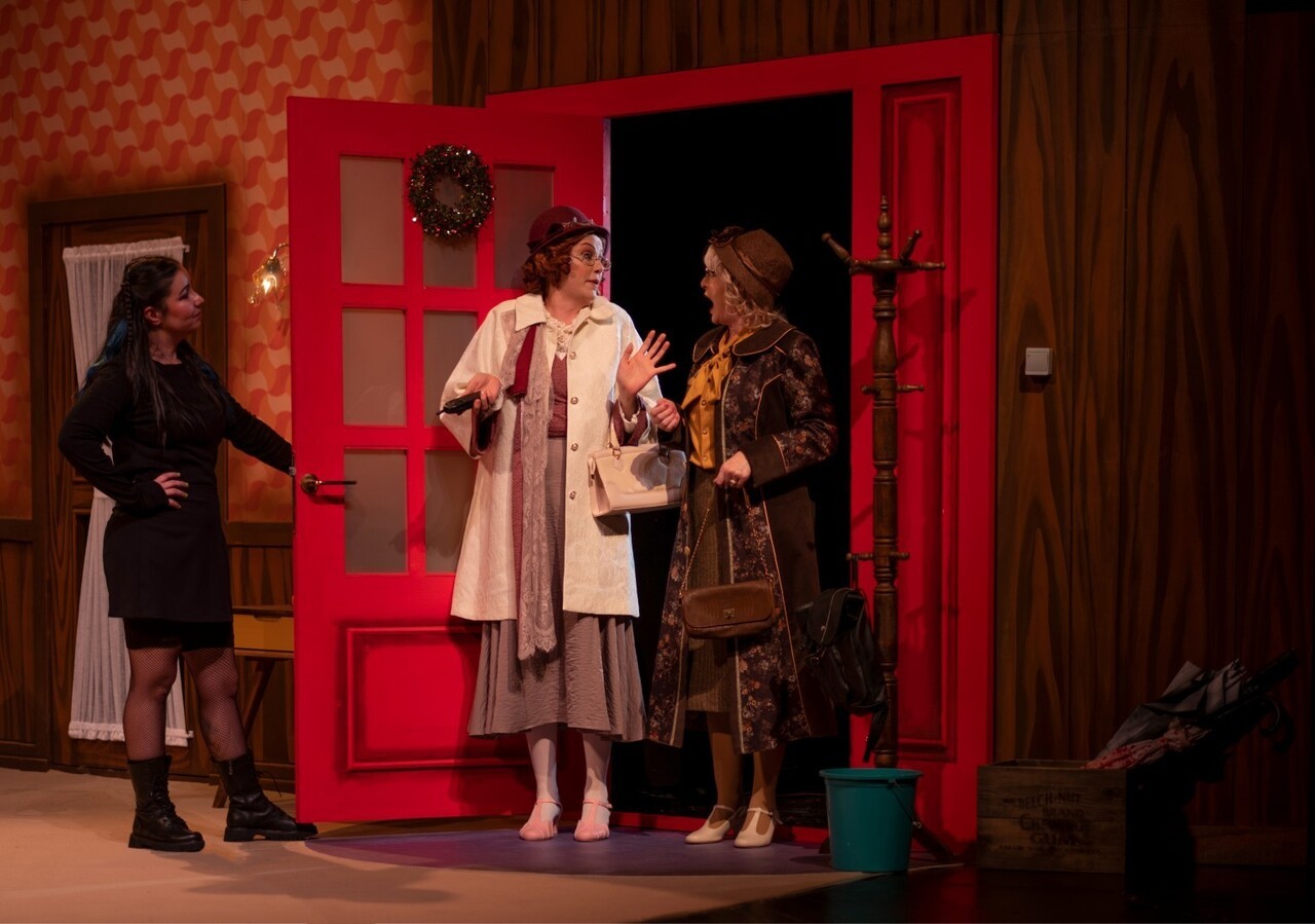 KOCAELİ BÜYÜKŞEHİR BELEDİYESİ ŞEHİR TİYATROLARI, "ÜÇ JOKERLİ KONKEN" ADLI OYUNUYLA ALMANYA'DA...