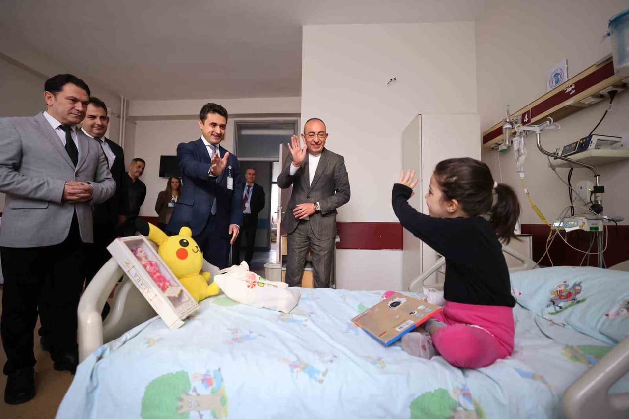 KONYA’DA YAŞAYAN ÇOCUKLARIN EN GÜZEL GÜNLERİNDEN BİRİ OLAN ŞİVLİLİK, BU YIL DA MERAM’DA YÜREKLERE...