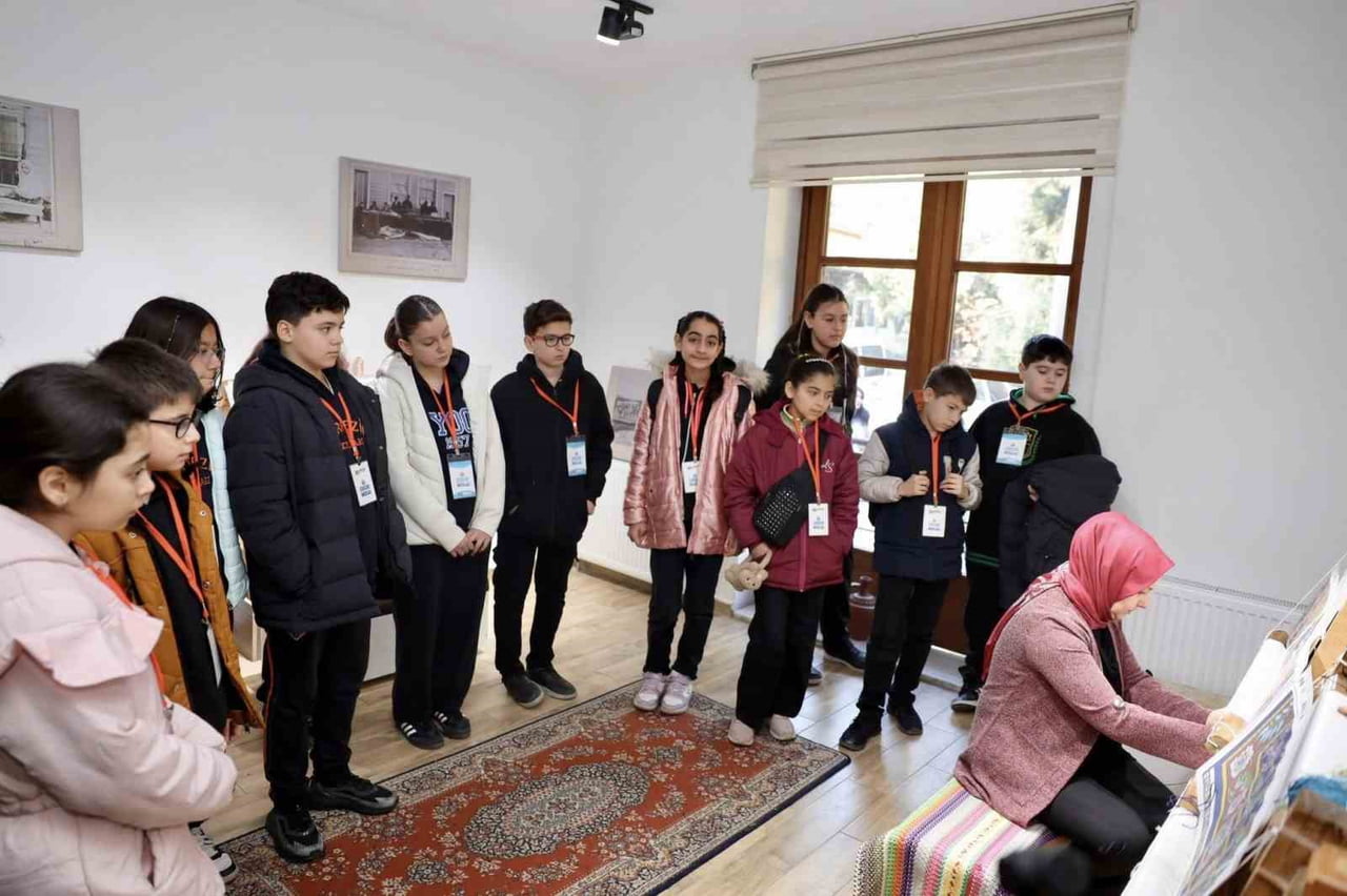 KÖRFEZ BELEDİYESİ ÇOCUK MECLİSİ ÜYELERİ, KOCAELİ'NİN TARİHİ, KÜLTÜREL VE BİLİMSEL MERKEZLERİNE...