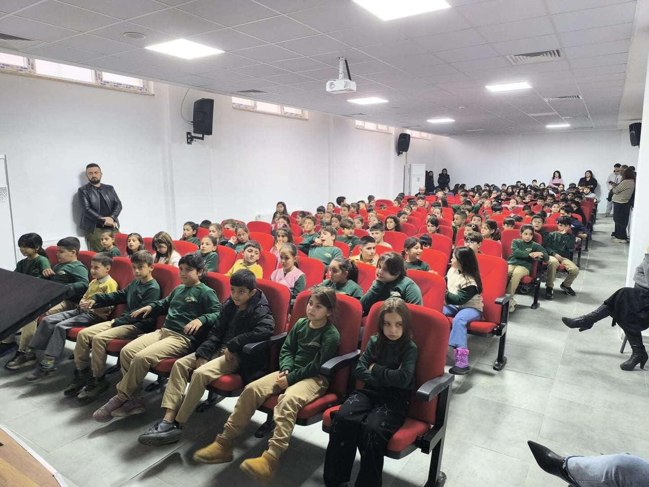 KÖŞK İLÇE TARIM VE ORMAN MÜDÜRLÜĞÜ TARAFINDAN ÖĞRENCİLERE YÖNELİK VERİLEN EĞİTİMLERDE 145 ÖĞRENCİ...