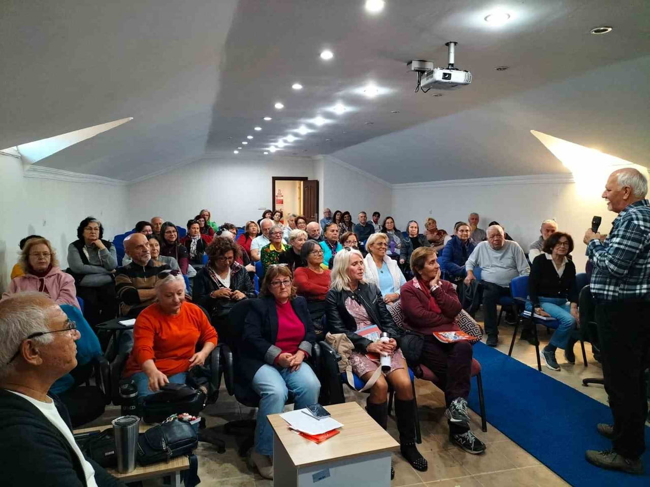 KÖYCEĞİZ TAZELENME KAMPÜSÜ’NDE PROF. DR. TUNA’DAN KONFERANS