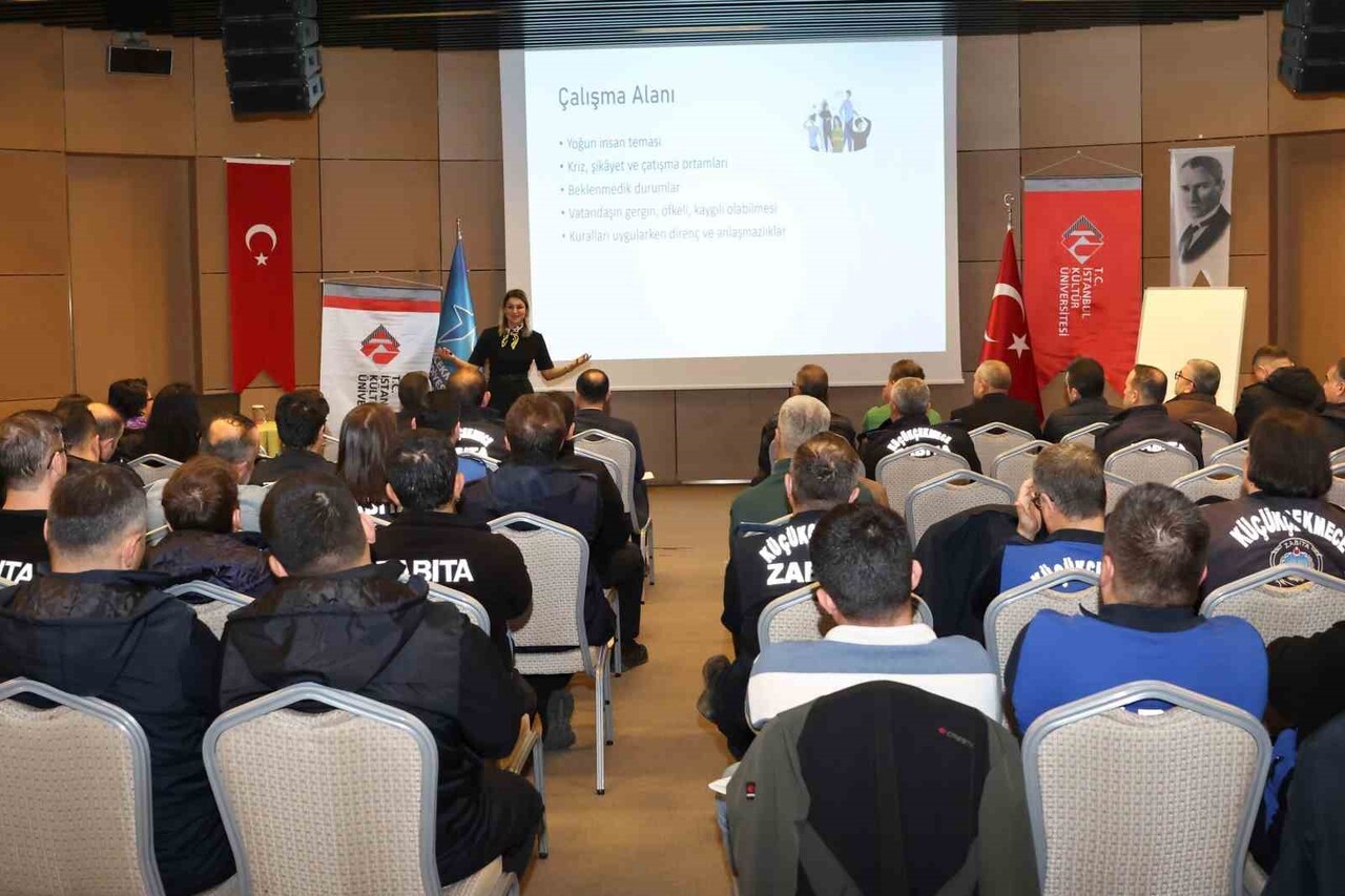 KÜÇÜKÇEKMECE BELEDİYESİ'NCE ZABITA PERSONELİNE YÖNELİK İKİ GÜN BOYUNCA ‘İLETİŞİM EĞİTİMİ'...