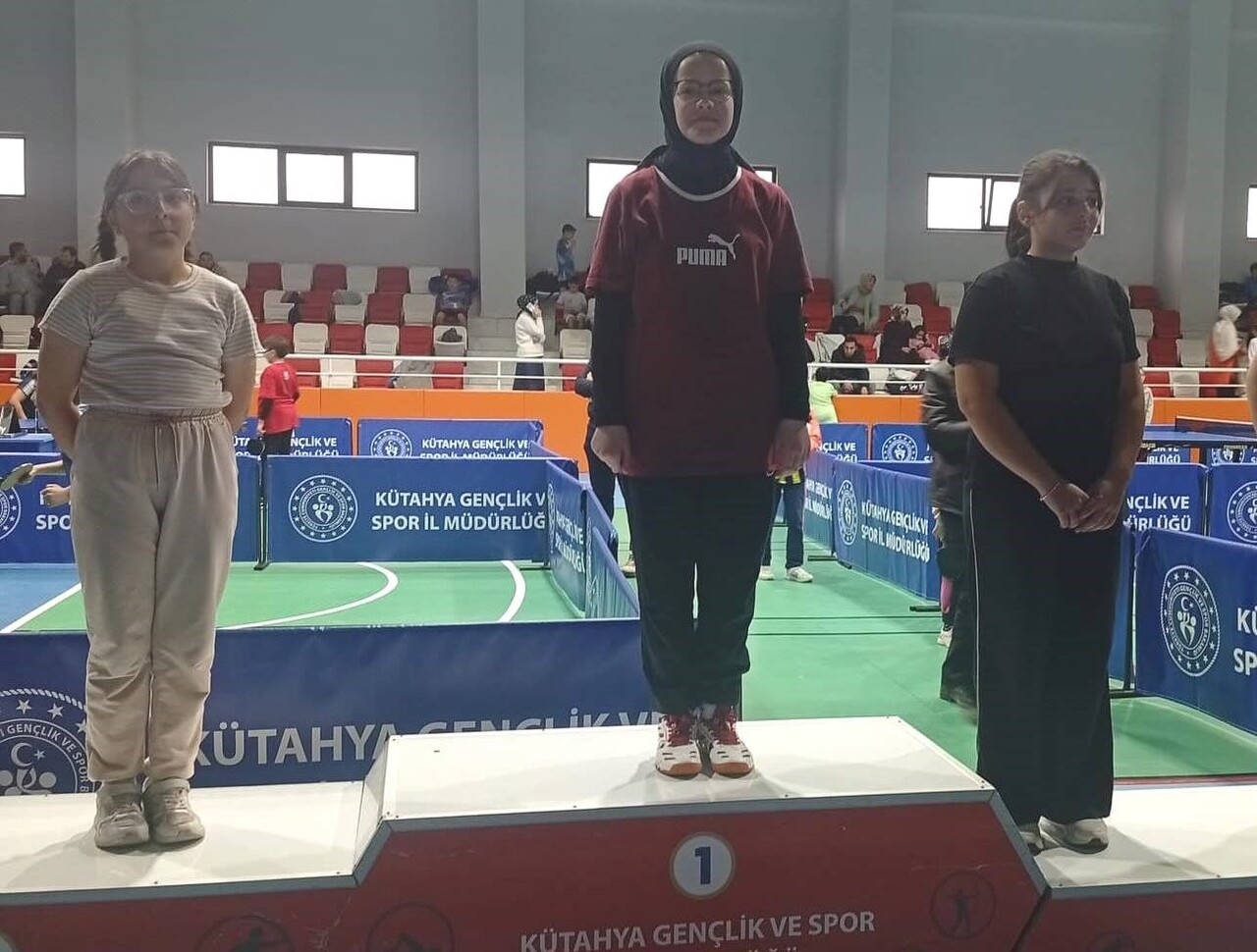 KÜTAHYA AKŞEMSETTİN KIZ ANADOLU İMAM HATİP LİSESİ’NİN MASA TENİSİ BAŞARISI