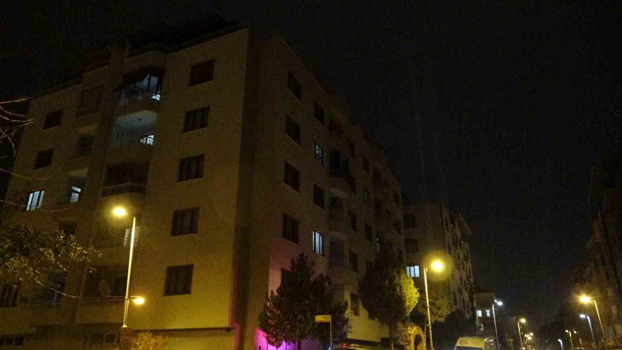 MALATYA'DA 63 YAŞINDAKİ BİR ŞAHIS EVİNDE ÖLÜ OLARAK BULUNDU.