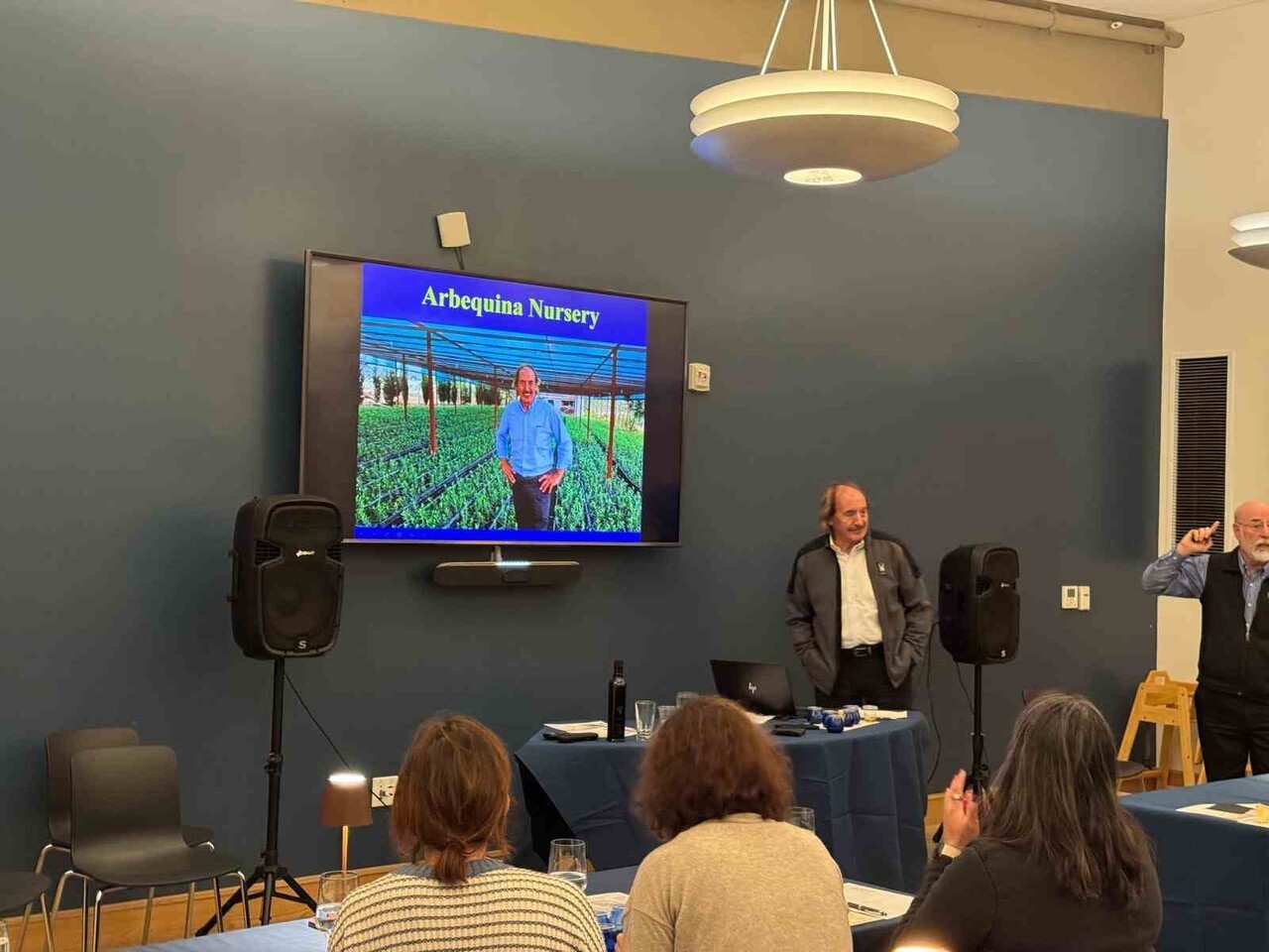 MANİSA'NIN KÖPRÜBAŞI İLÇESİNDE FAALİYET GÖSTEREN BİR ZEYTİNYAĞI İŞLETMESİNİN SAHİBİ OLAN İŞ İNSANI...