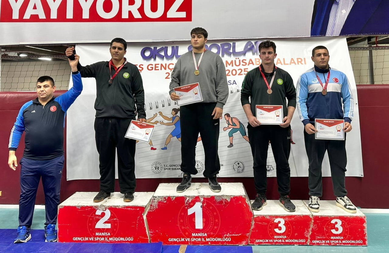 MANİSA’DA DÜZENLENEN OKUL SPORLARI GÜREŞ GENÇLER (A) GRUP MÜSABAKALARI’NDA 22 İLDEN 284 SPORCU...
