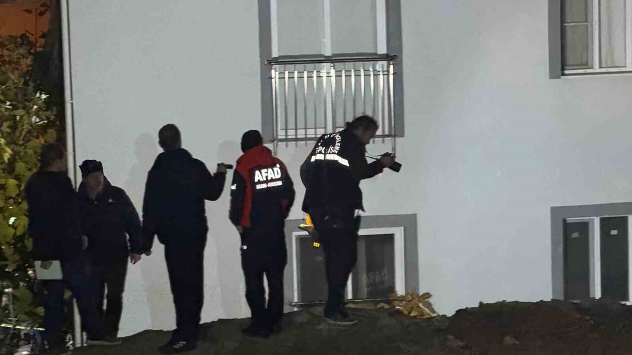 MANİSA’NIN TURGUTLU İLÇESİNDE İKİ BİNA OLUŞAN ÇATLAKLAR NEDENİYLE TAHLİYE EDİLDİ.