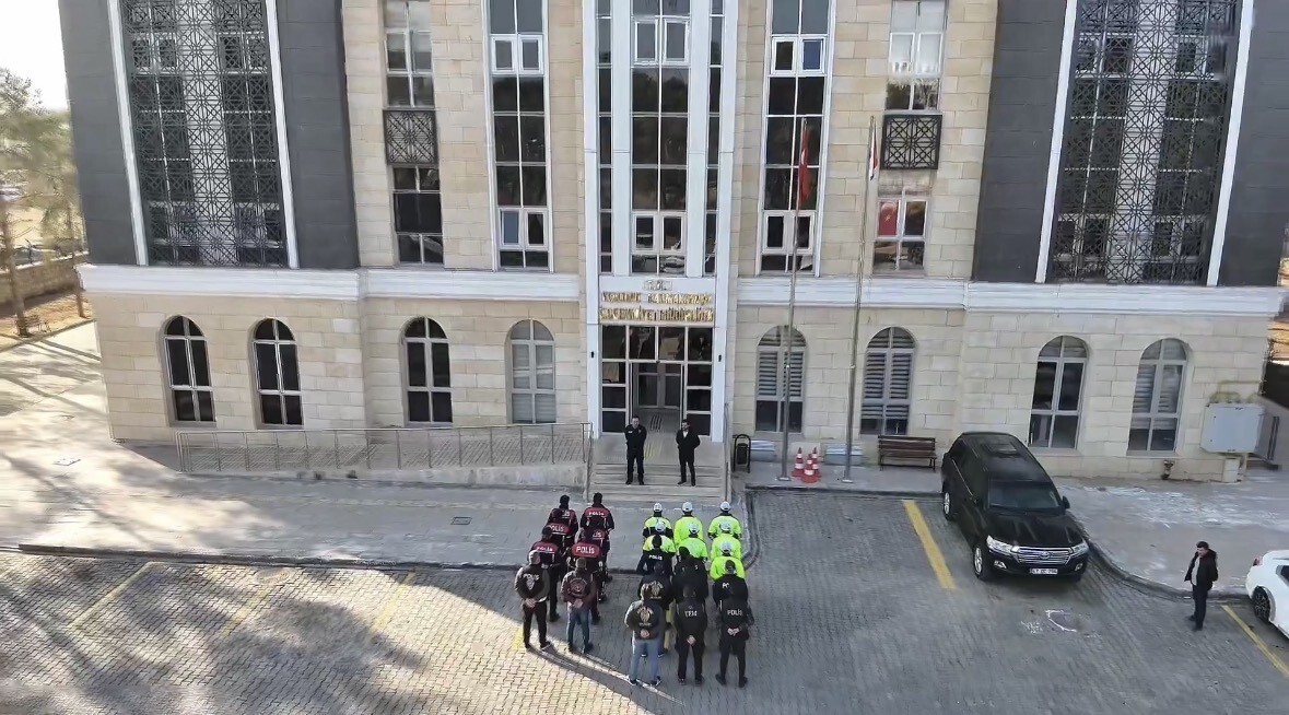 MARDİN'İN KIZILTEPE İLÇESİNDE HUZUR VE GÜVEN UYGULAMASI GERÇEKLEŞTİRİLDİ.