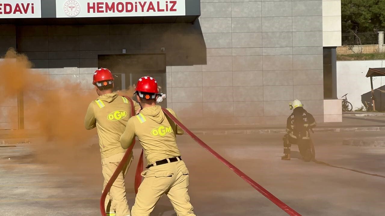 MARMARİS DEVLET HASTANESİ’NDE GERÇEĞİNİ ARATMAYAN TATBİKAT