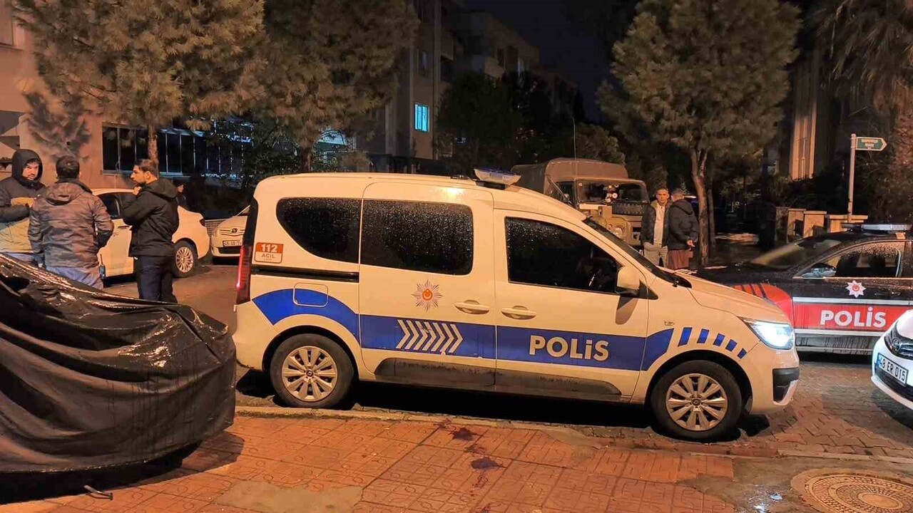 MENTEŞE'DE BIÇAKLI KAVGA:1 KİŞİ AĞIR YARALI